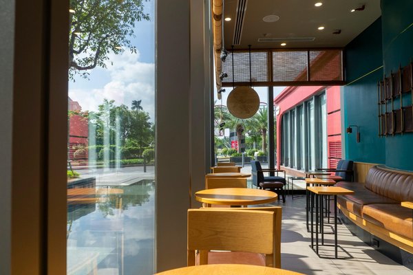 Expert commercial upholstery services in clapham for your business